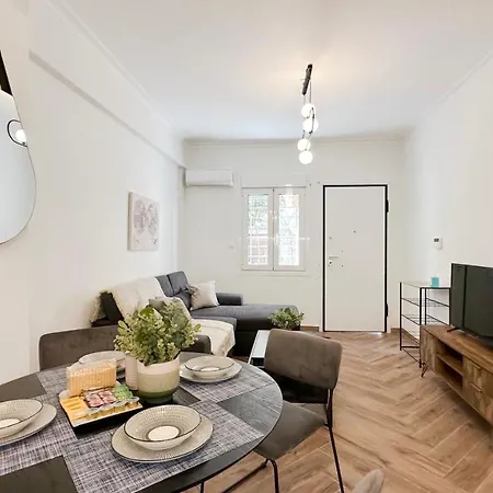 Valtetsiou Central 50sqm Apt In